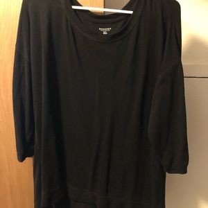 Black 3/4 sleeve sweater